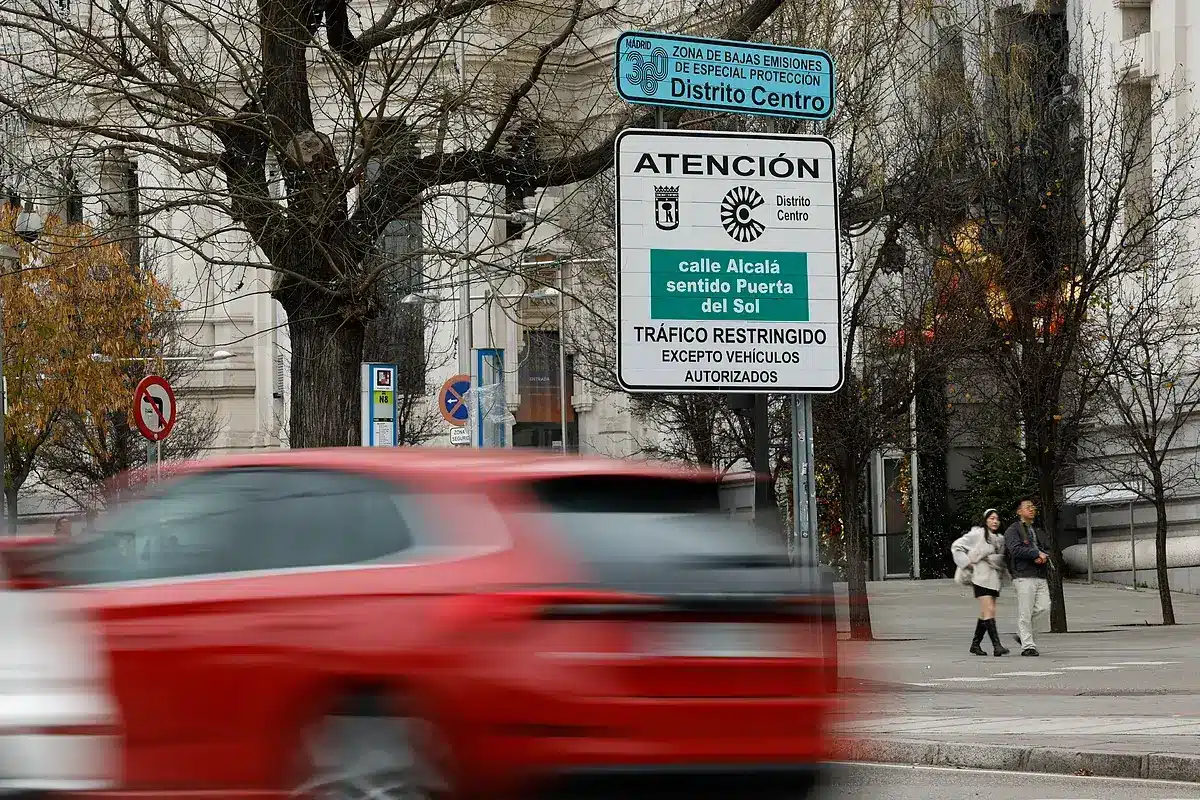 Coches sin etiqueta circulando en Madrid Coches sin etiqueta circulando en Madrid