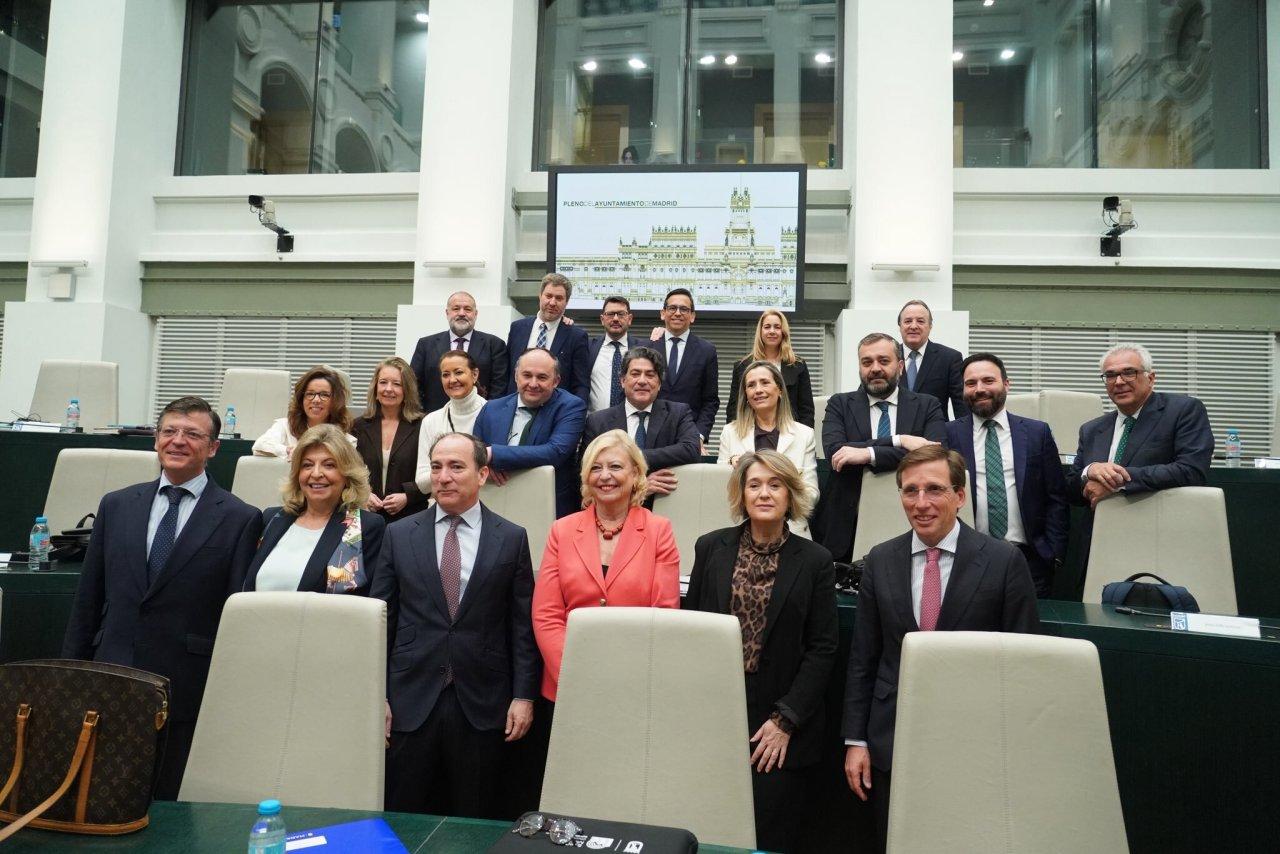 Zonas de estacionamiento regulado y movilidad sostenible en Madrid Zonas de estacionamiento regulado y movilidad sostenible en Madrid