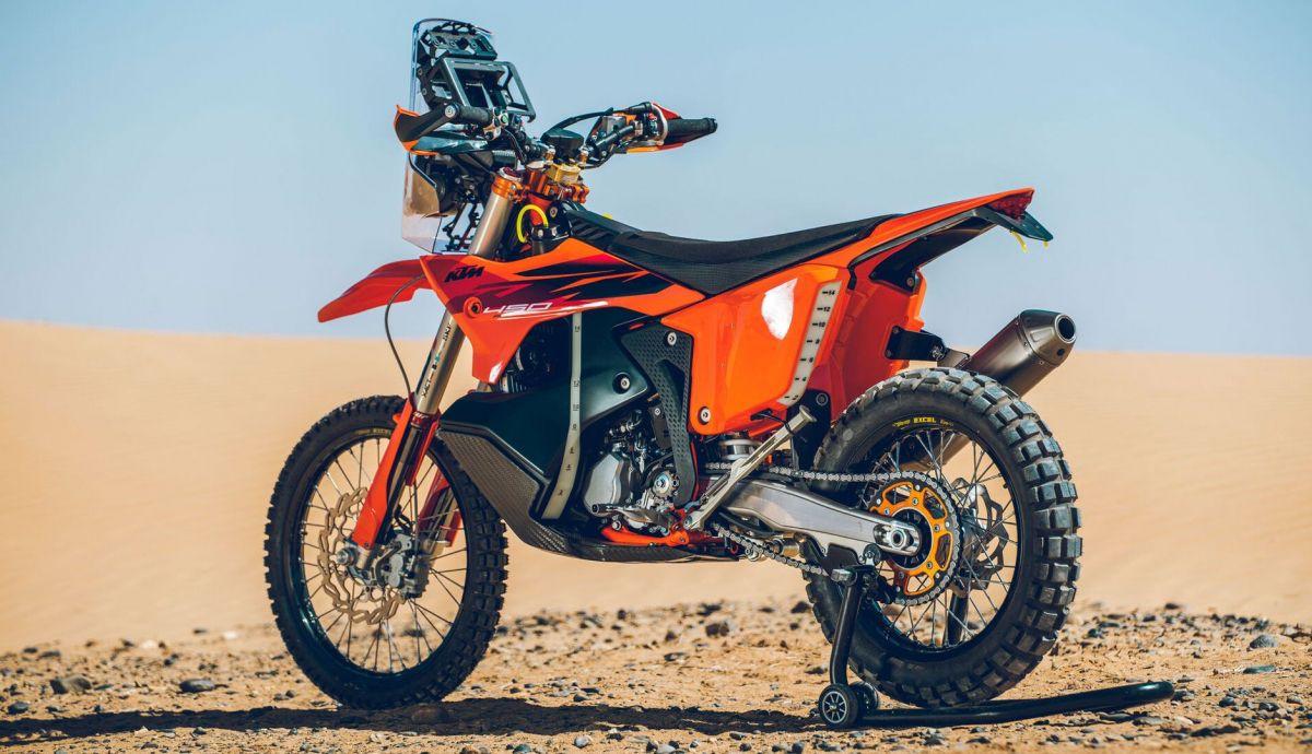 KTM 450 Rally Replica vista lateral