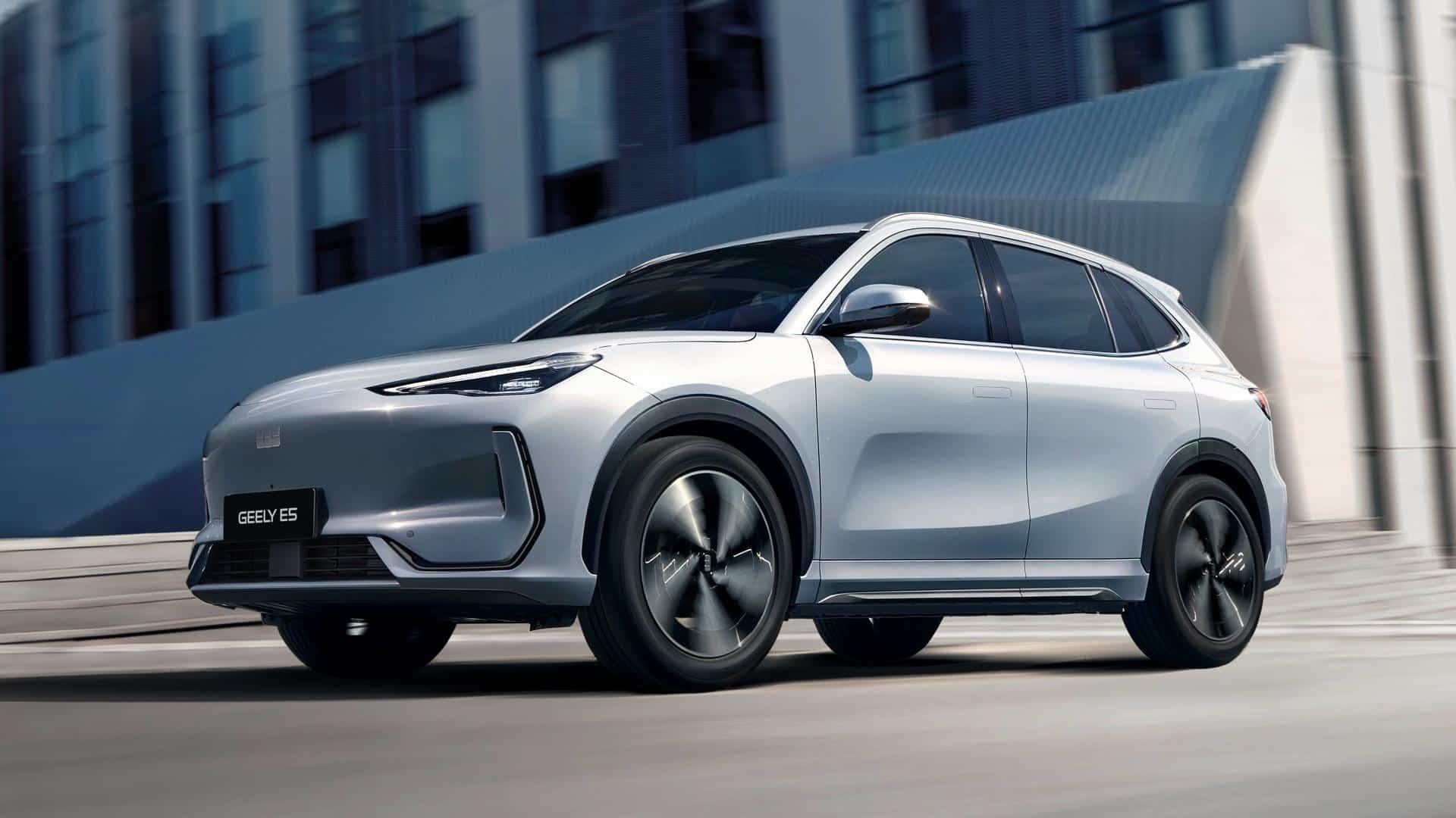 Espacio trasero Geely E5