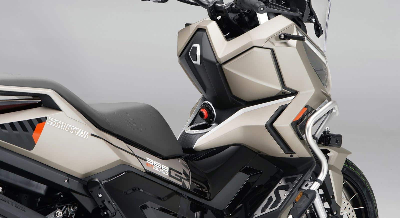Detalles Zontes 368G