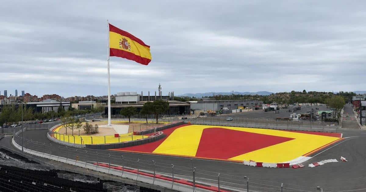 Público disfrutando del ambiente del Gran Premio de Madrid