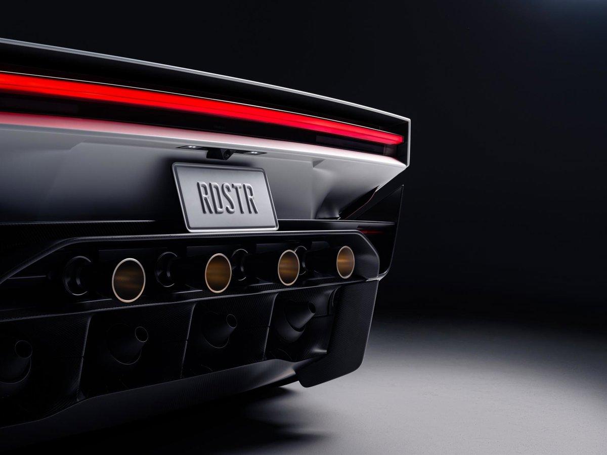 Tesla Roadster volador